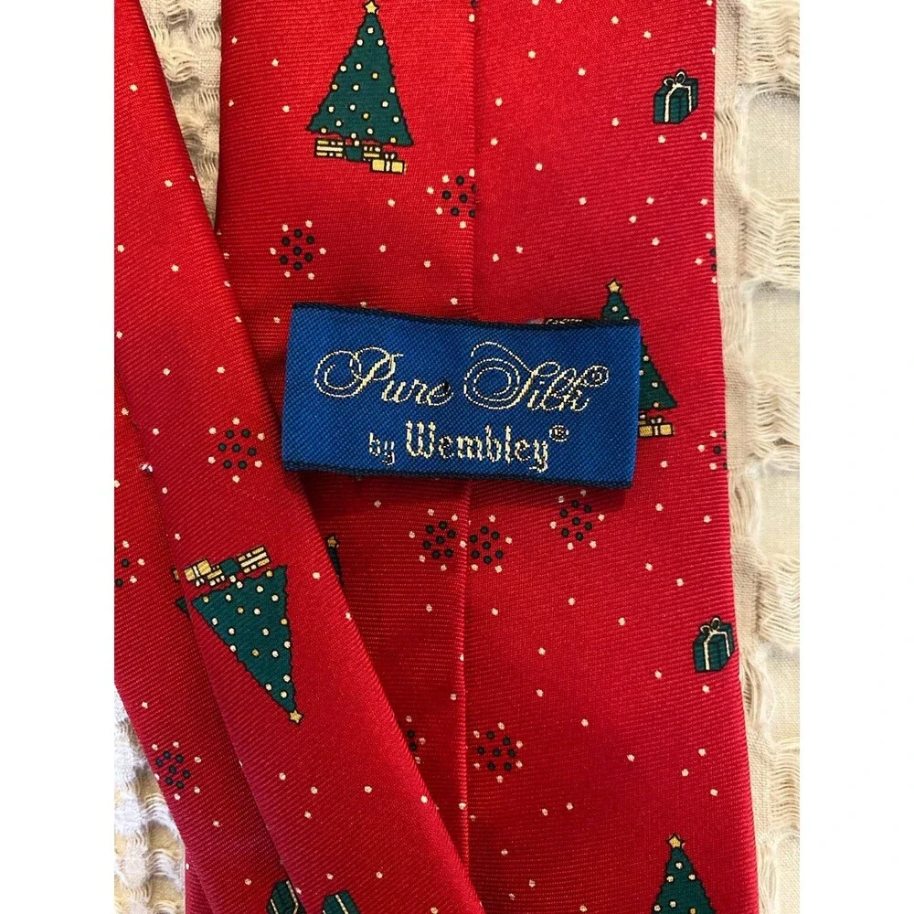 Pure Silk Neck‎ Tie by Wembley Vintage Red Perfect for Christmas Holiday Parties